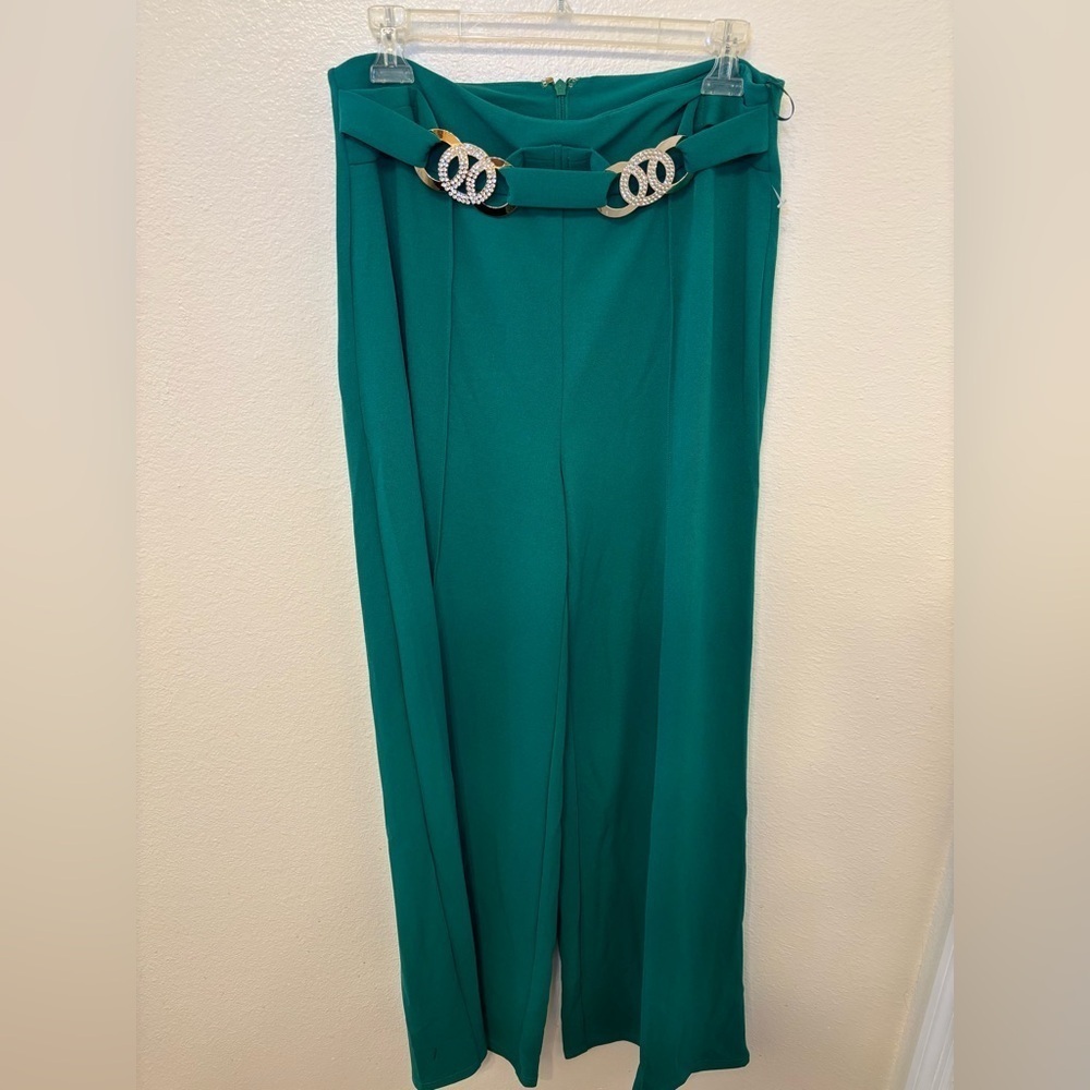 Chic Green Trousers with gold Belt Detail
